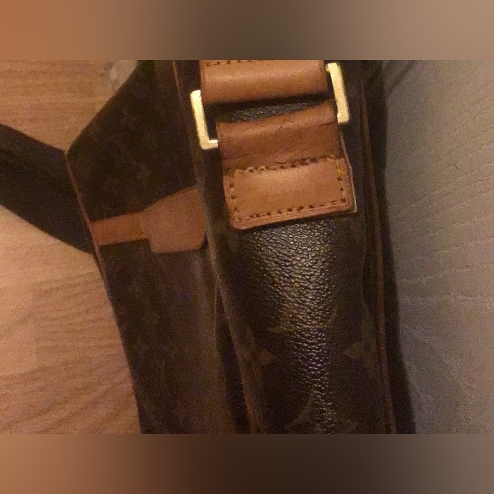 Louis Vuitton Abbesses Messenger CA0055 - Picture 12 of 16
